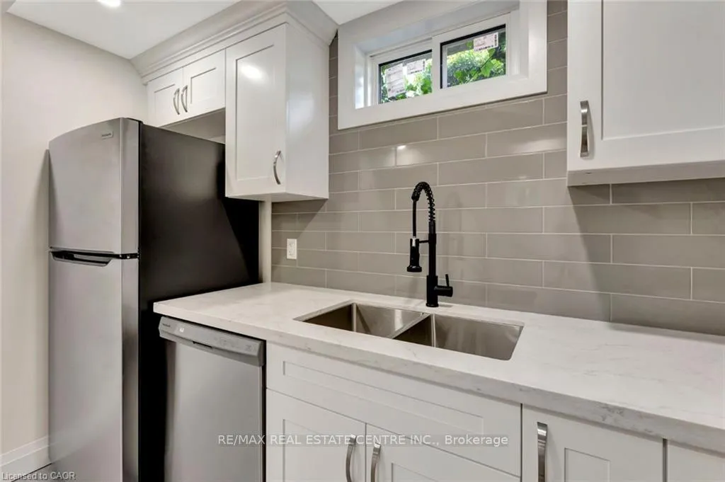 Photo 7 of Unit 2, 6 Ruskview Road, Kitchener — HOMEH