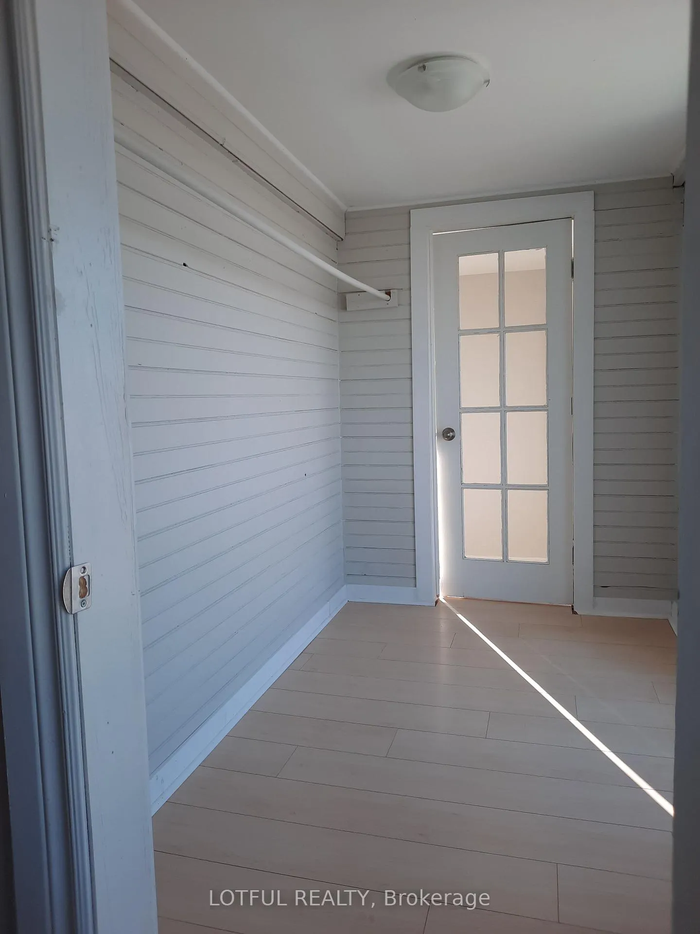 Photo 2 of Unit 3, 2073 Dundas Street, Edwardsburgh/Cardinal, Town of Cardinal — HOMEH