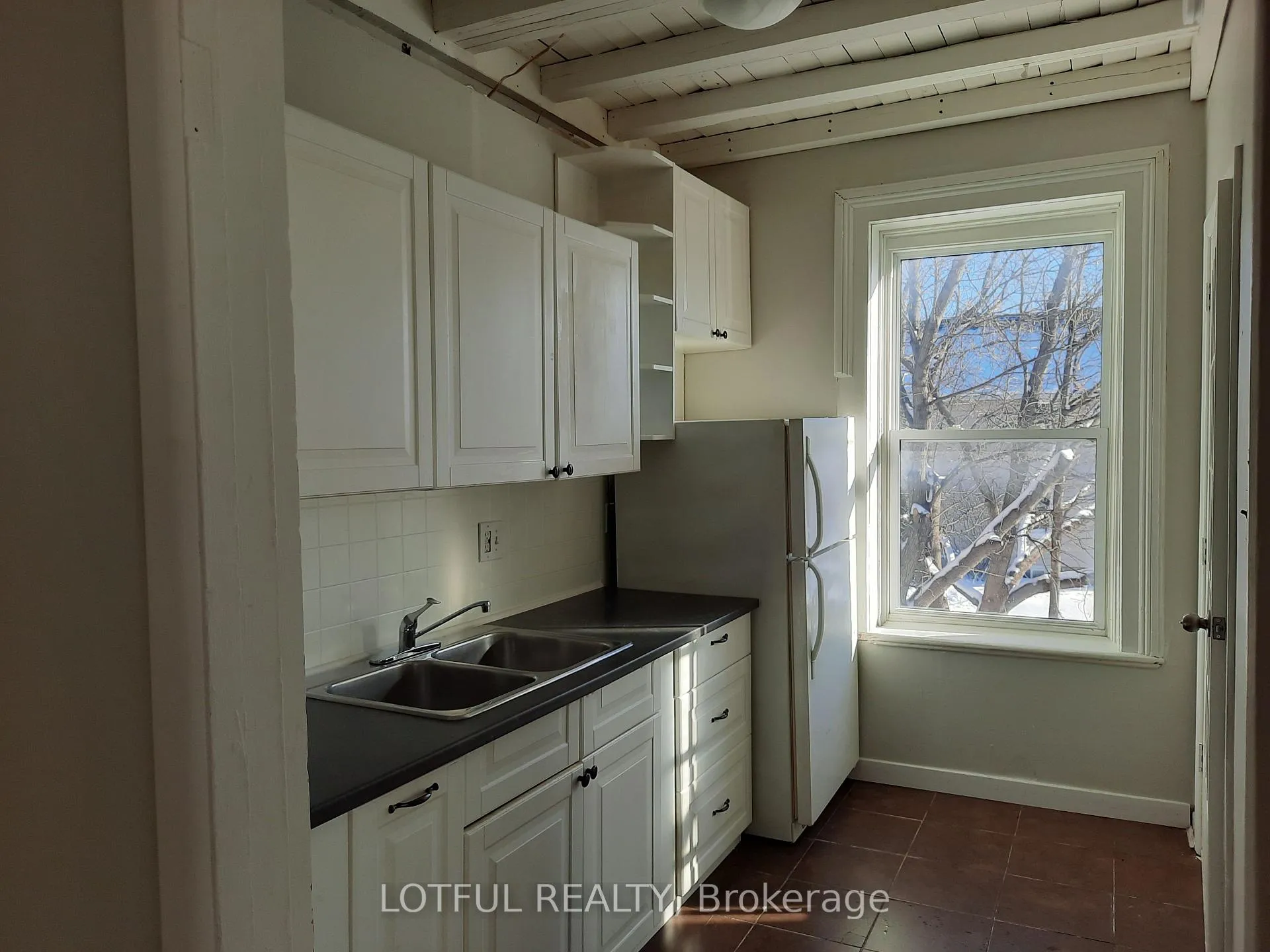 Photo 3 of Unit 3, 2073 Dundas Street, Edwardsburgh/Cardinal, Town of Cardinal — HOMEH