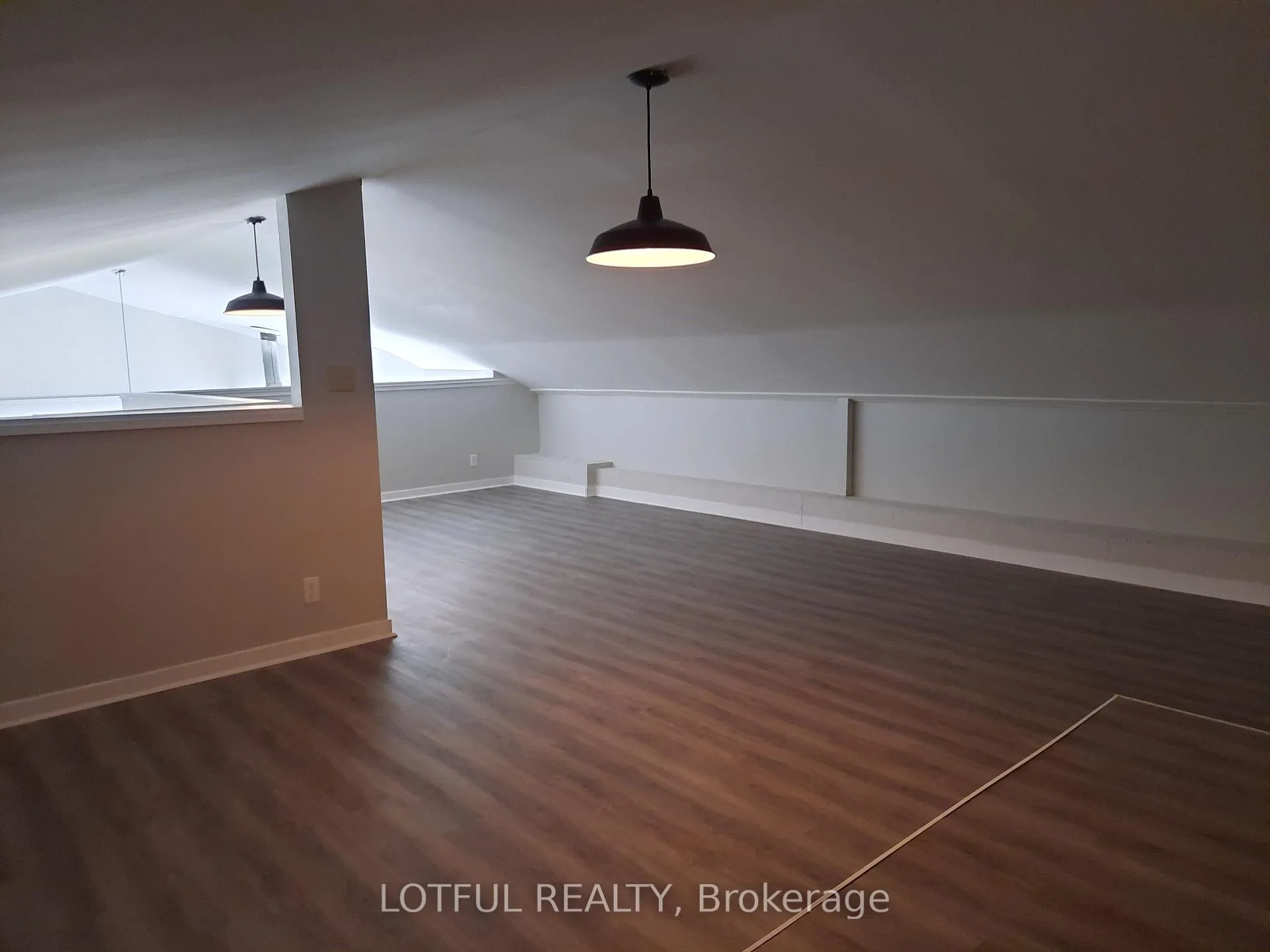 Photo 13 of Unit 3, 2073 Dundas Street, Edwardsburgh/Cardinal, Town of Cardinal — HOMEH