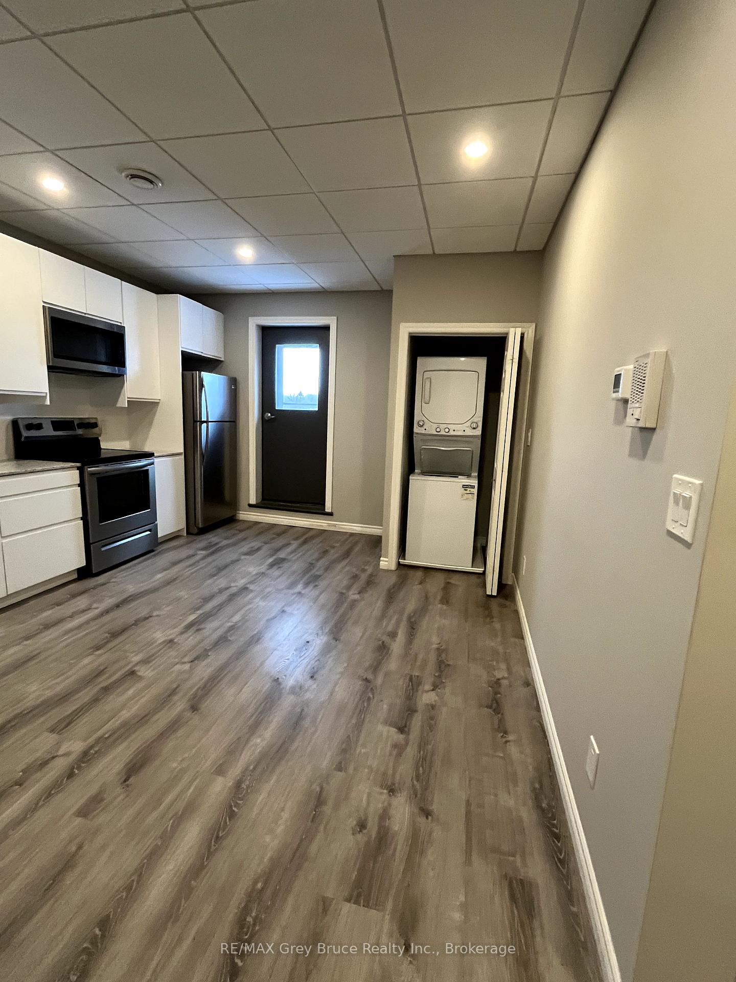 Photo 2 of Unit Unit B, 42 Sykes Street, Meaford — HOMEH
