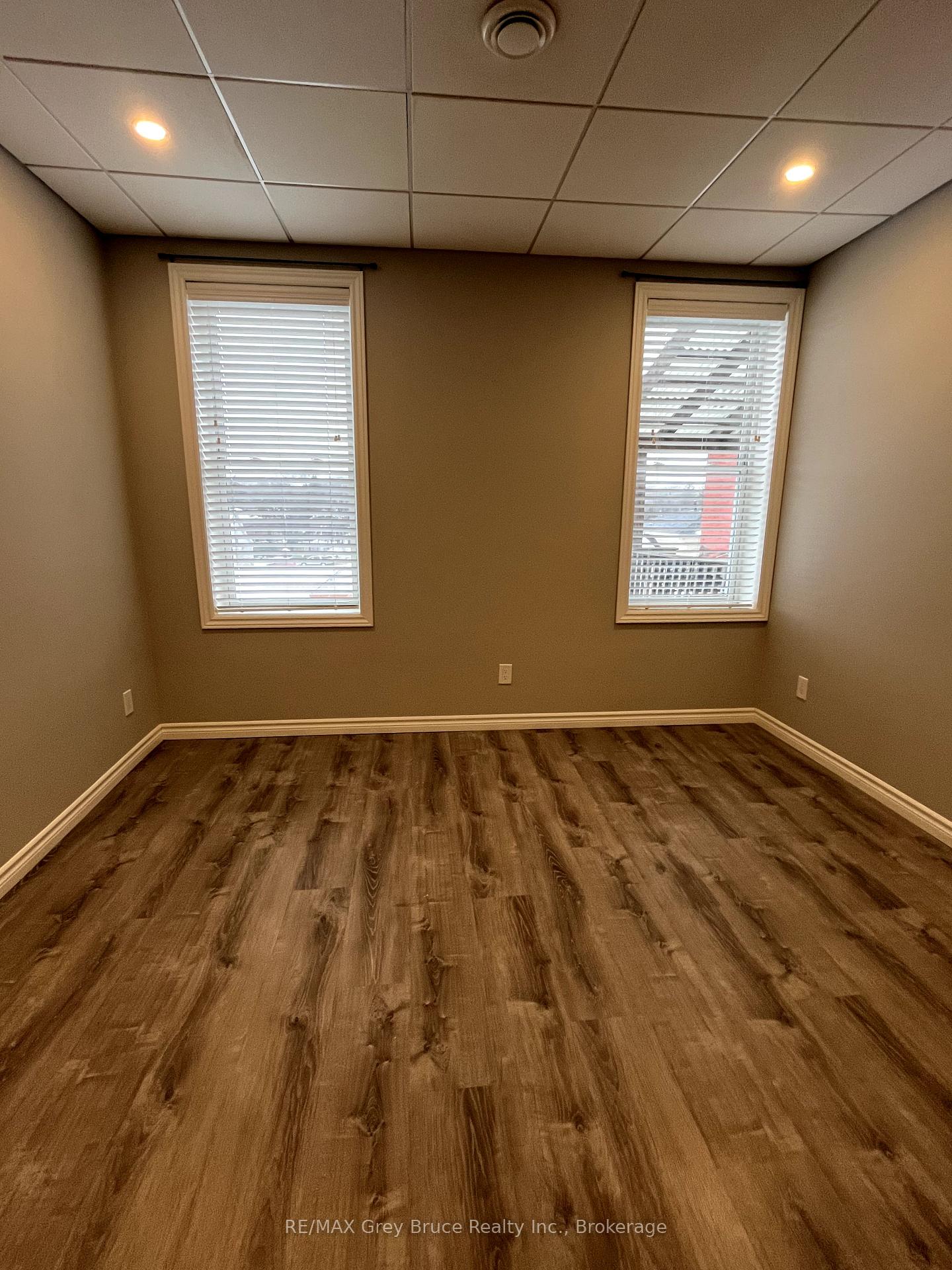 Photo 4 of Unit Unit B, 42 Sykes Street, Meaford — HOMEH