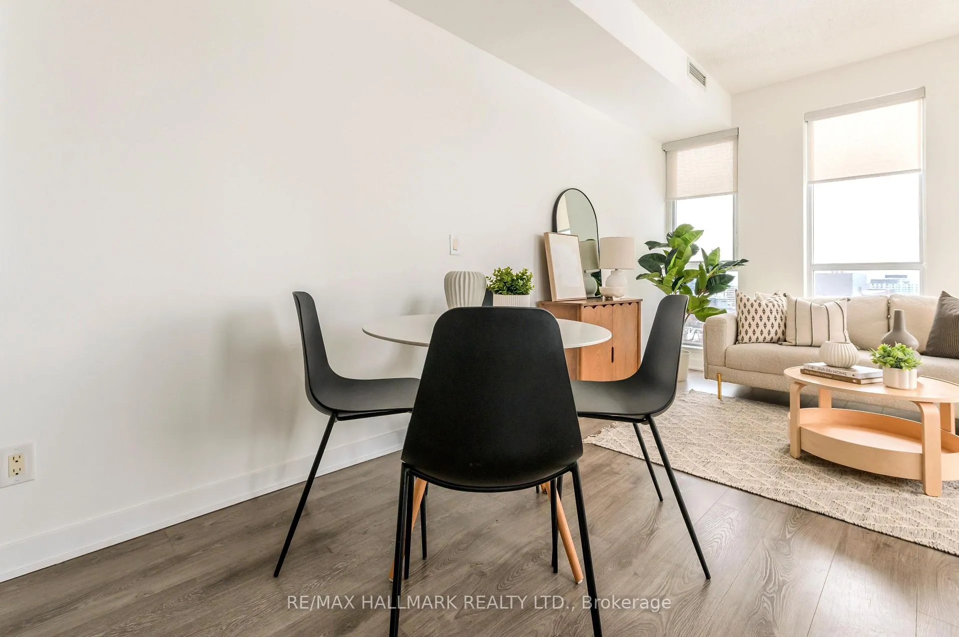 Photo 10 of Unit 1406, 170 Sumach Street, Toronto, Regent Park — HOMEH