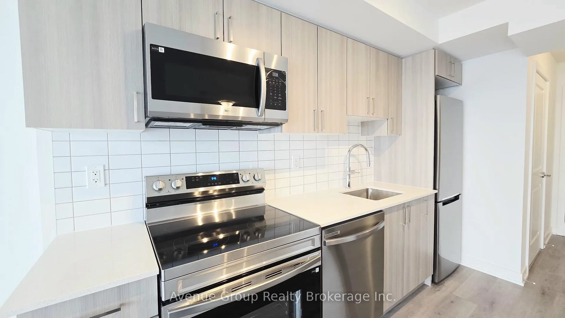 Photo 1 of Unit 2003, 1010 Sandy Beach Road, Pickering, Bay Ridges — HOMEH