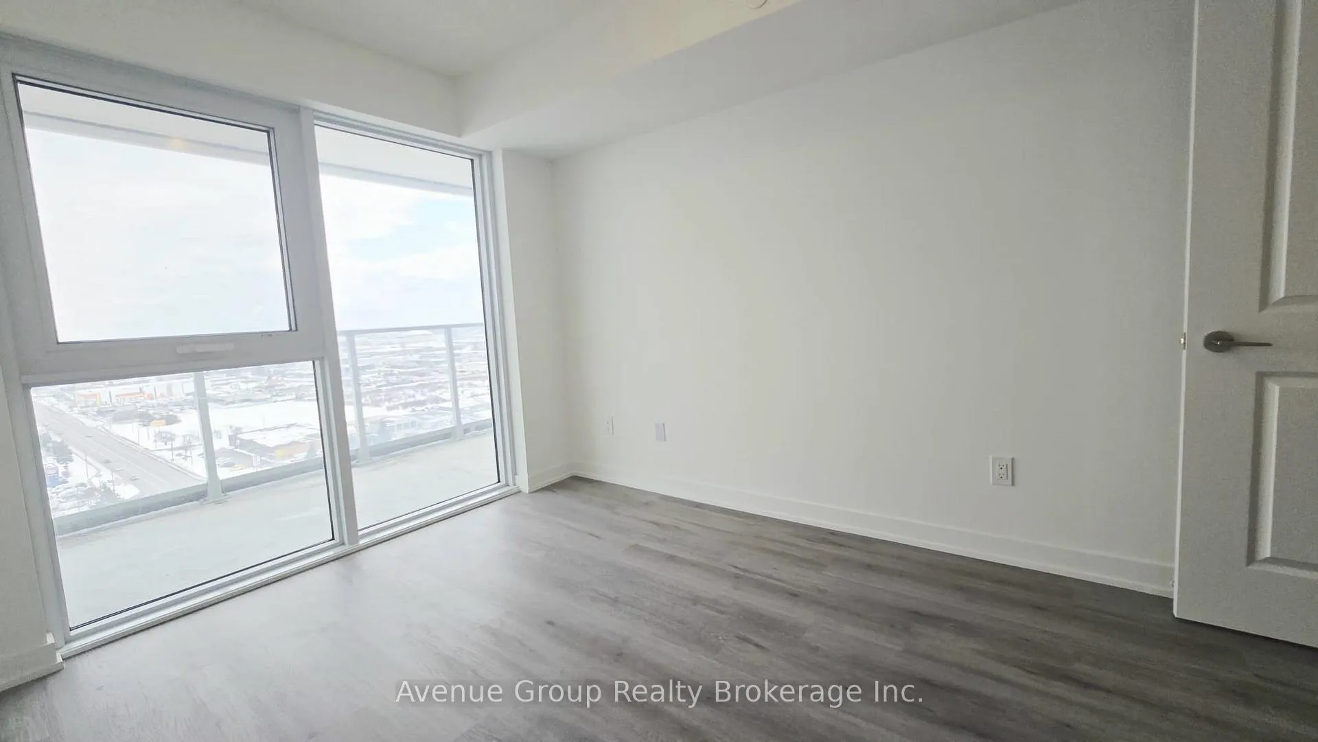 Photo 15 of Unit 2003, 1010 Sandy Beach Road, Pickering, Bay Ridges — HOMEH