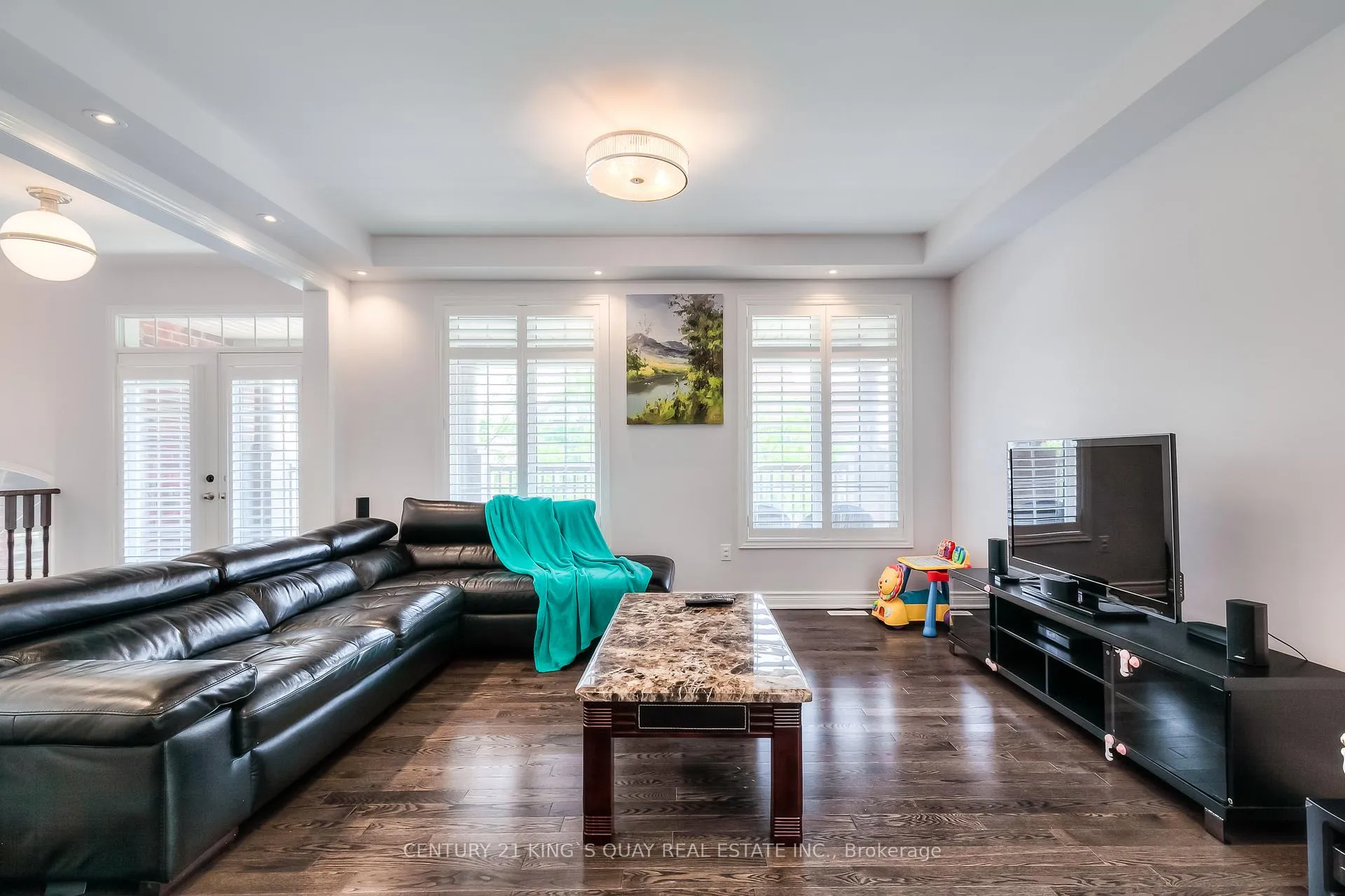 Photo 7 of 18 Manila Avenue, Markham, Berczy — HOMEH