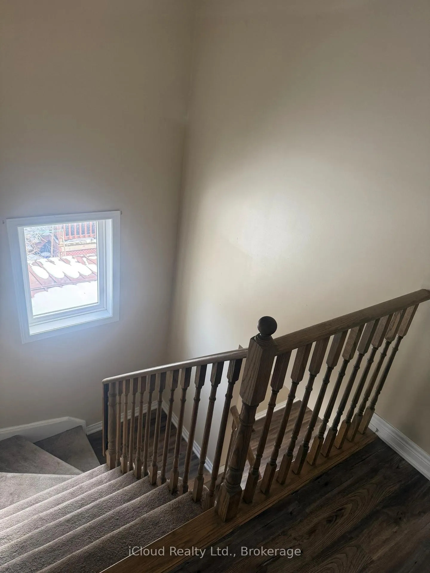 Photo 8 of 294 Pine Avenue, Oshawa, Vanier — HOMEH