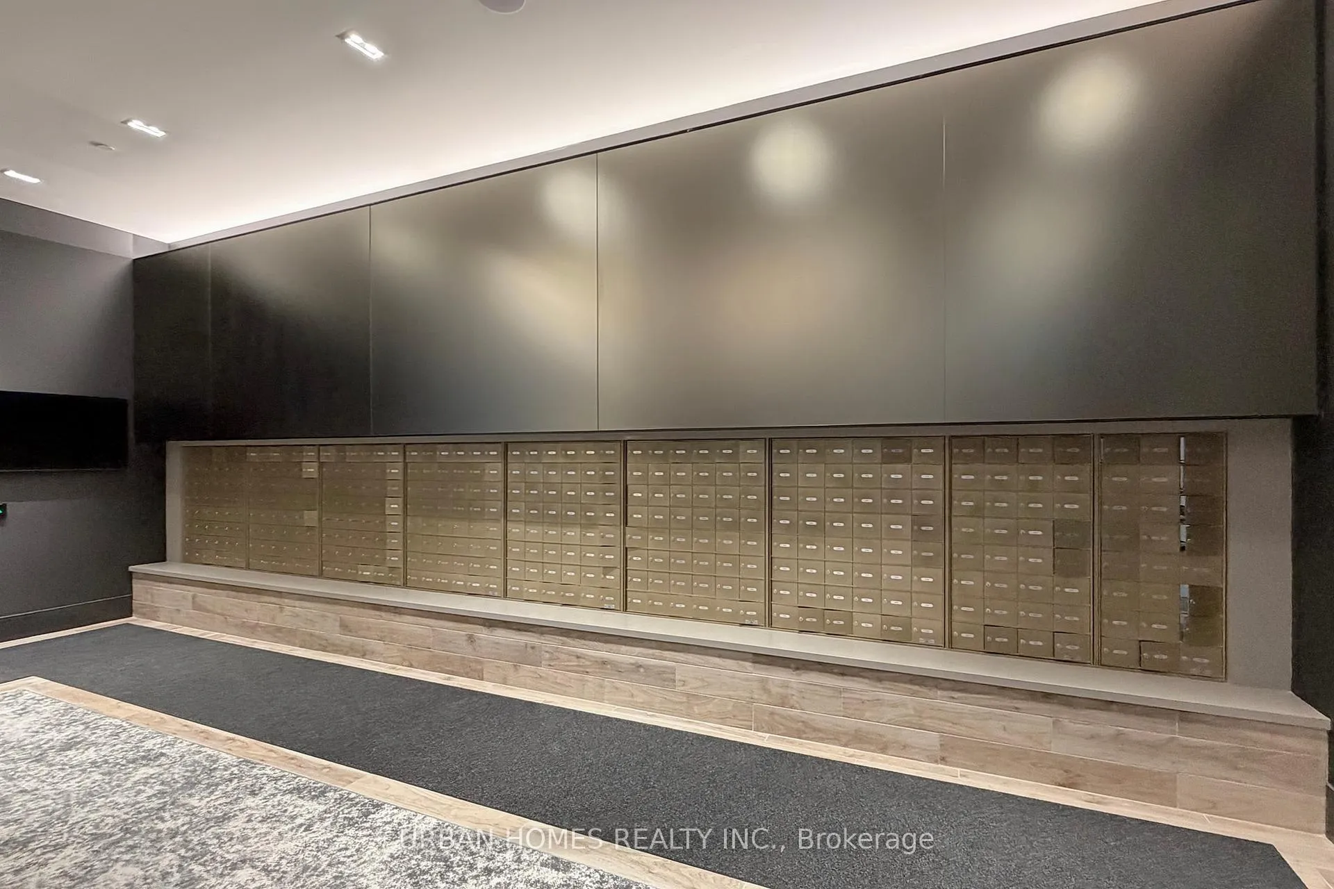 Photo 5 of Unit 3603, 65 Broadway Avenue, Toronto, Mount Pleasant West — HOMEH
