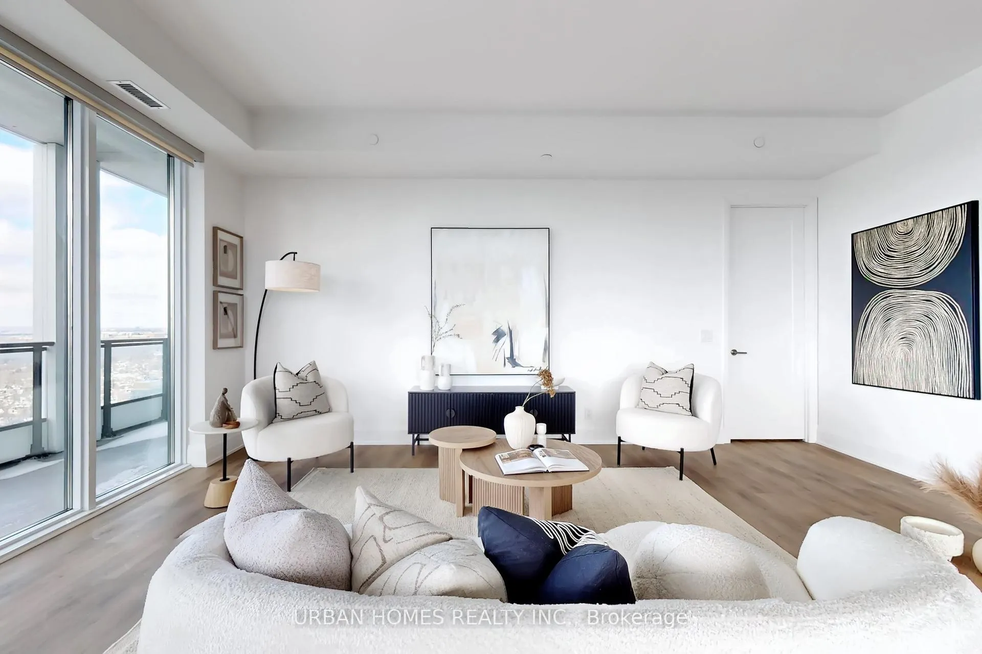 Photo 9 of Unit 3603, 65 Broadway Avenue, Toronto, Mount Pleasant West — HOMEH