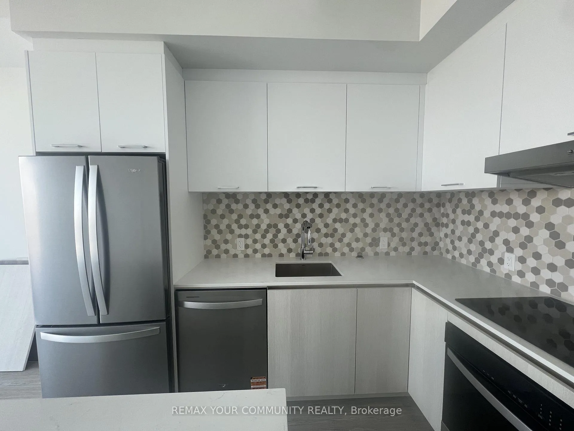 Photo 7 of Unit 912, 8188 Yonge Street, Vaughan, Uplands — HOMEH