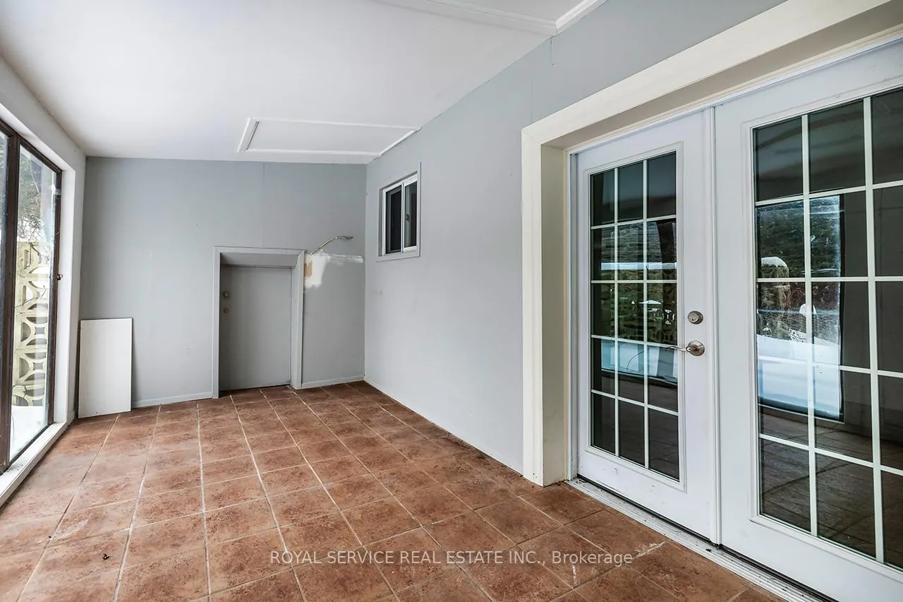 Photo 4 of Unit Basement, 3390 Highway 2, Clarington, Newcastle — HOMEH
