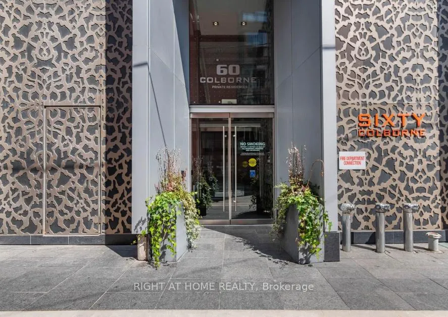 Photo 2 of Unit 1904, 60 Colborne Street, Toronto, Church-Yonge Corridor — HOMEH