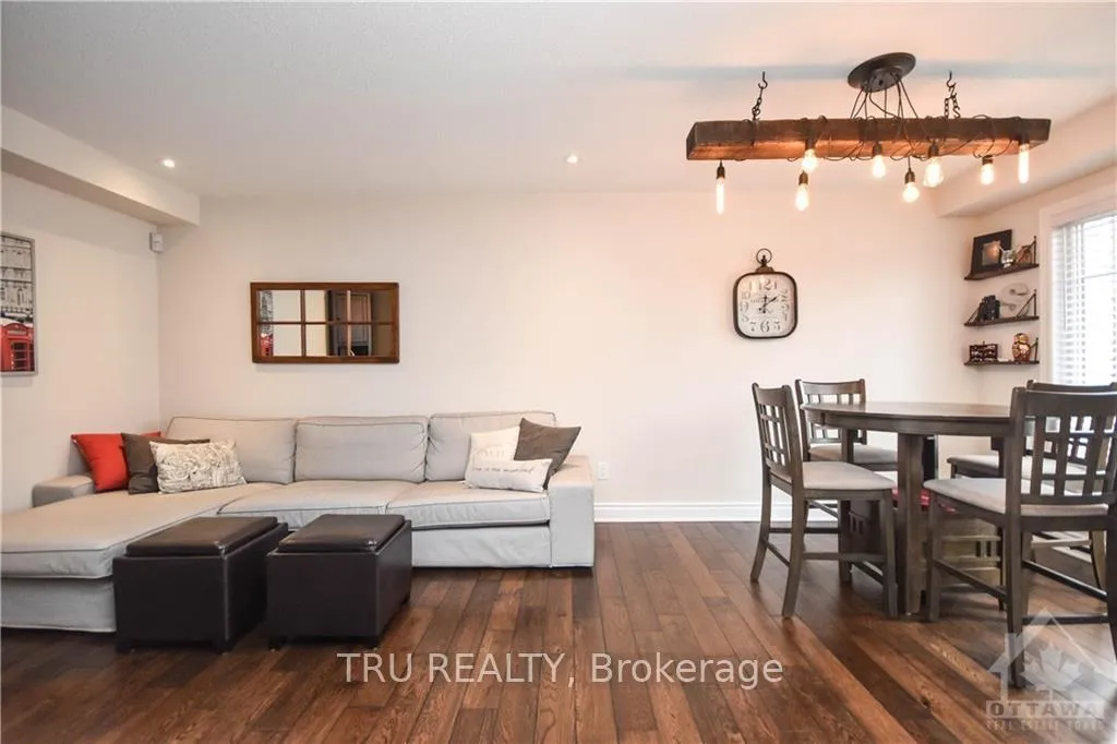 Photo 3 of 787 Mayfly Crescent, Ottawa, Barrhaven - Half Moon Bay — HOMEH