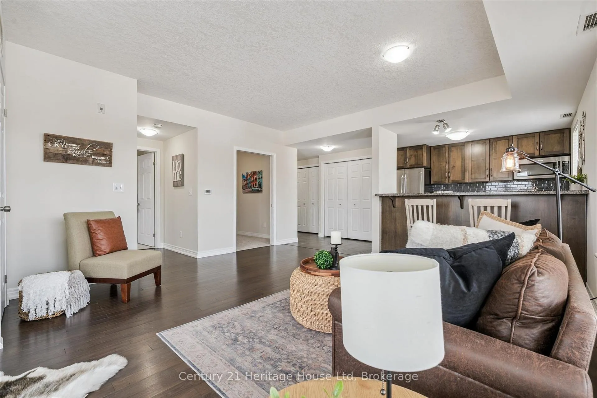 Photo 8 of Unit 402, 901 Paisley Road, Guelph, Willow West/Sugarbush/West Acres — HOMEH