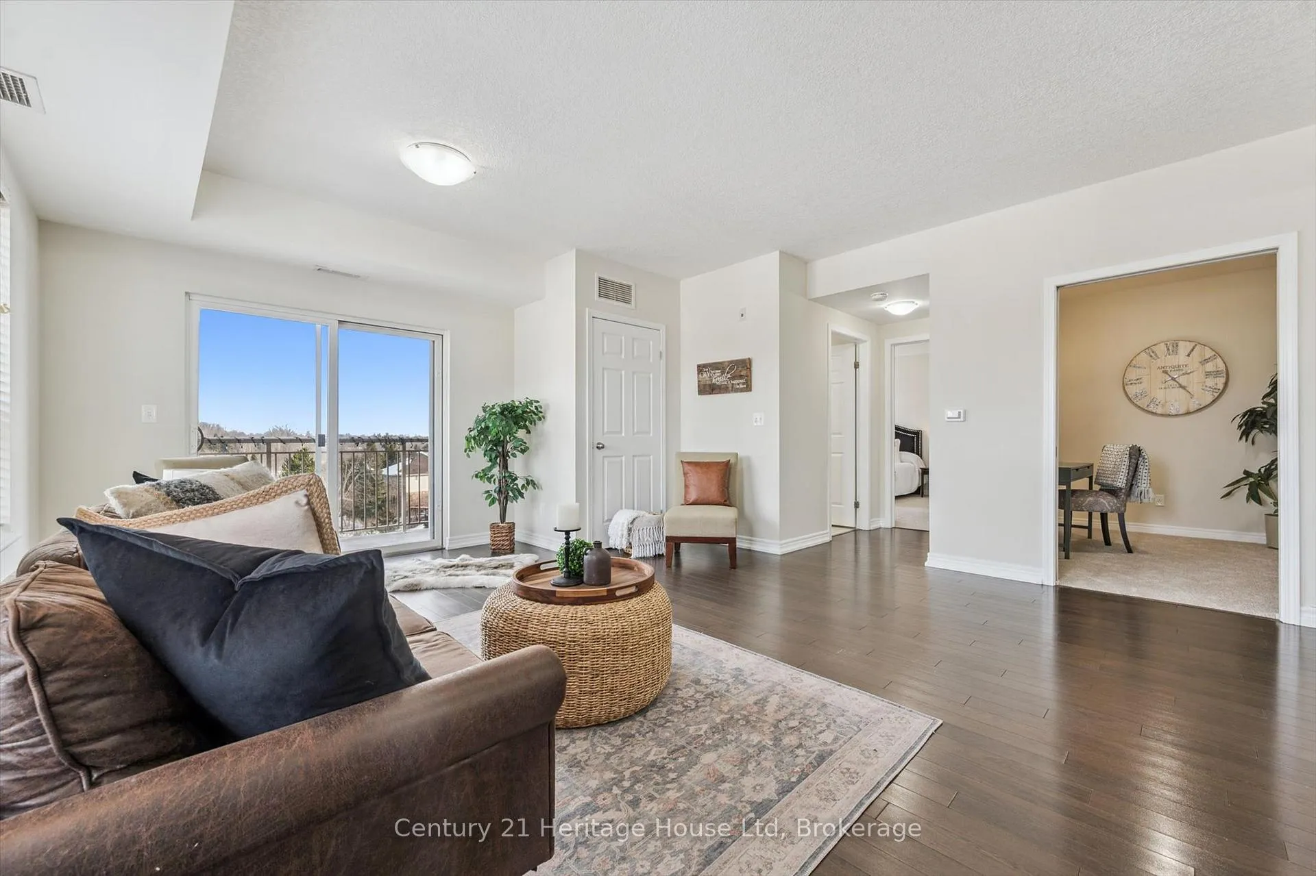 Photo 10 of Unit 402, 901 Paisley Road, Guelph, Willow West/Sugarbush/West Acres — HOMEH