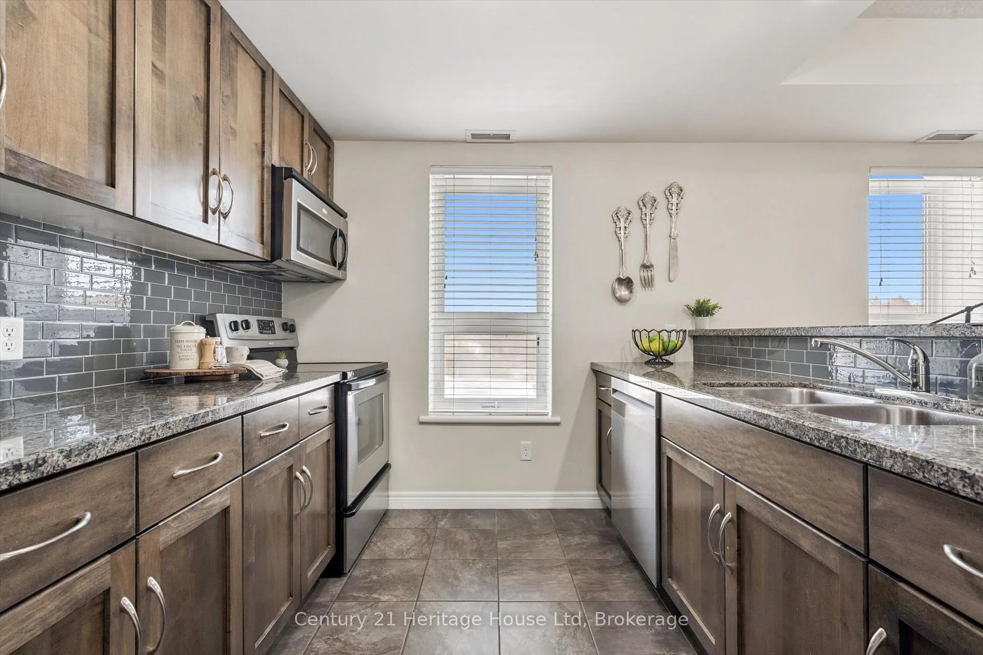 Photo 12 of Unit 402, 901 Paisley Road, Guelph, Willow West/Sugarbush/West Acres — HOMEH