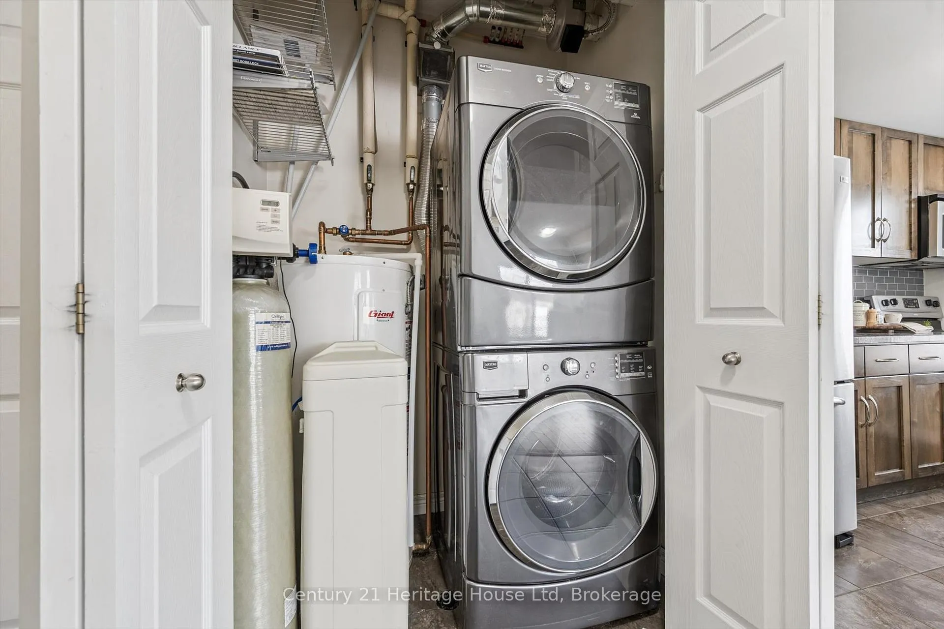 Photo 21 of Unit 402, 901 Paisley Road, Guelph, Willow West/Sugarbush/West Acres — HOMEH