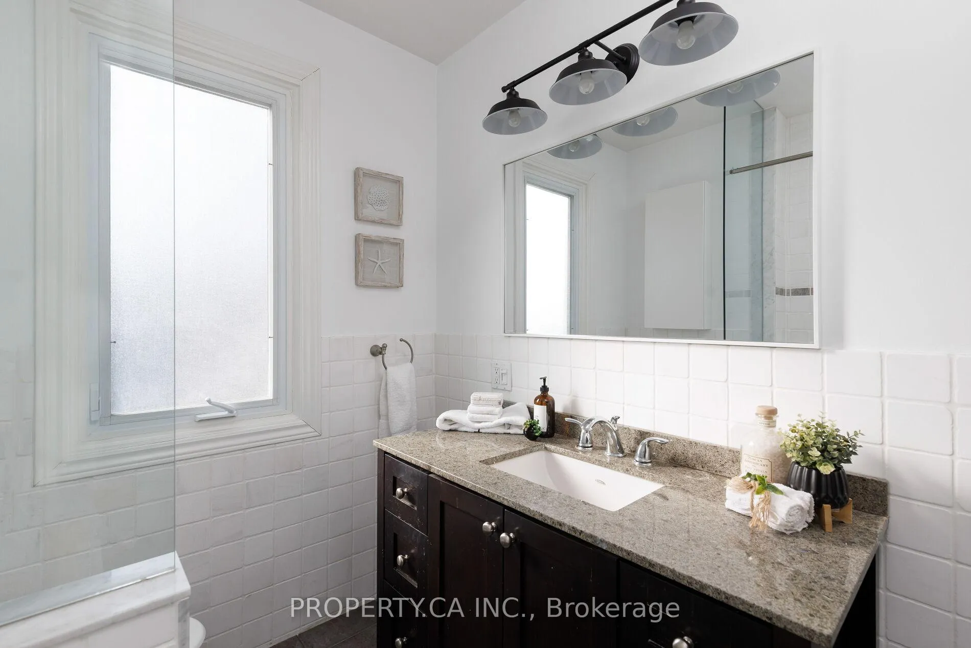 Photo 21 of 14 Galt Avenue, Toronto, South Riverdale — HOMEH