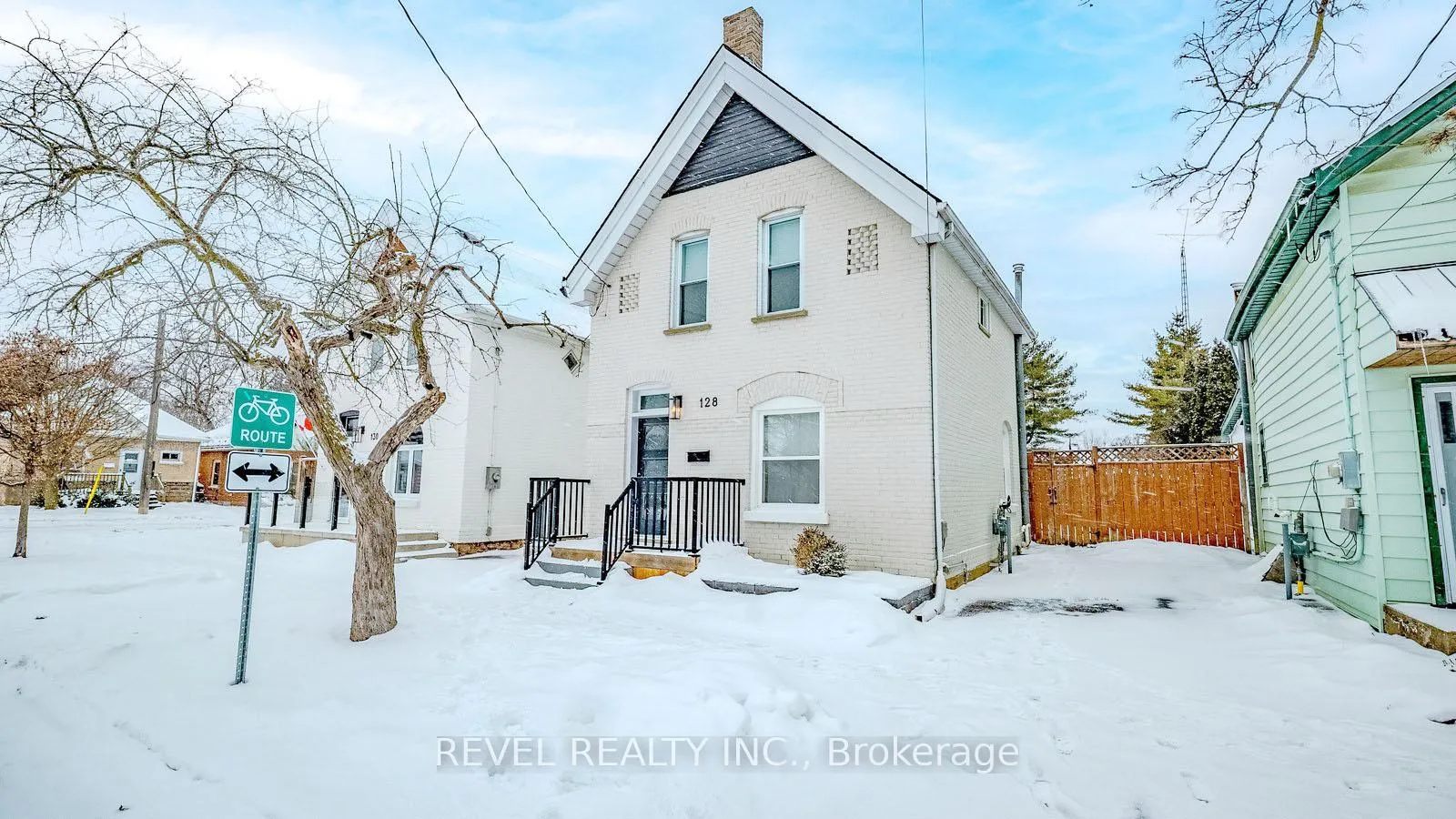 Front of 128 Cayuga Street