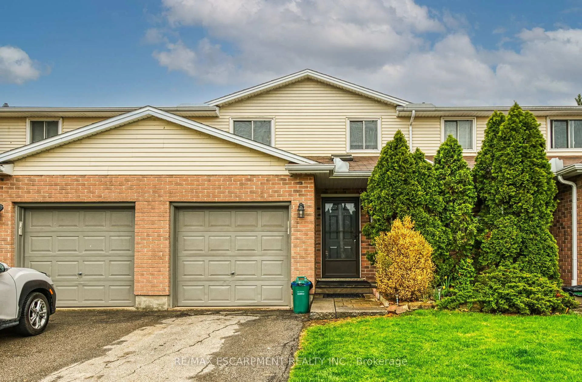 Front of 5016 Friesen Boulevard