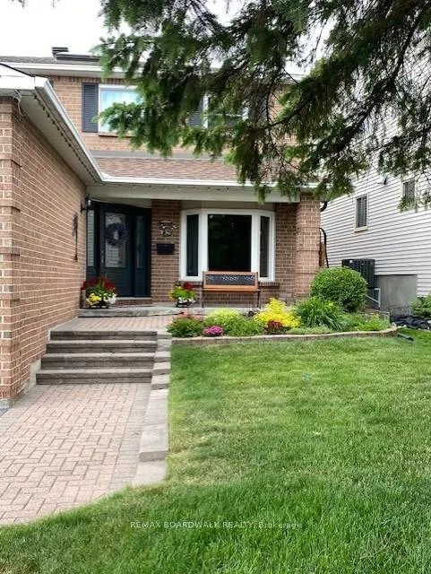 Photo 4 of 182 Palomino Drive, Ottawa, Kanata - Bridlewood — HOMEH