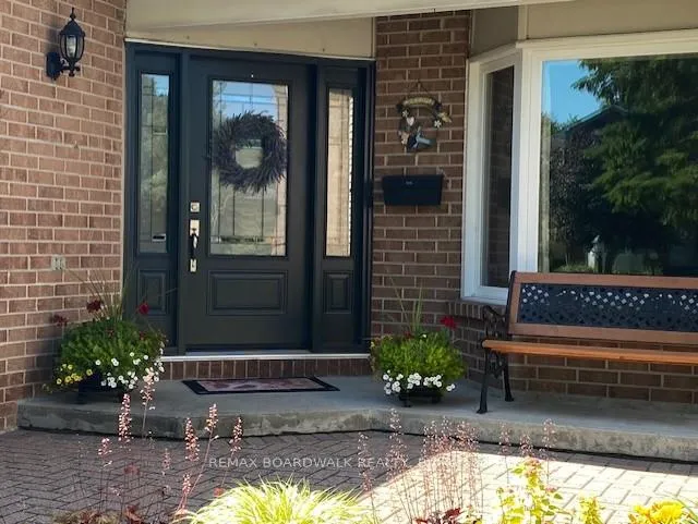 Photo 5 of 182 Palomino Drive, Ottawa, Kanata - Bridlewood — HOMEH