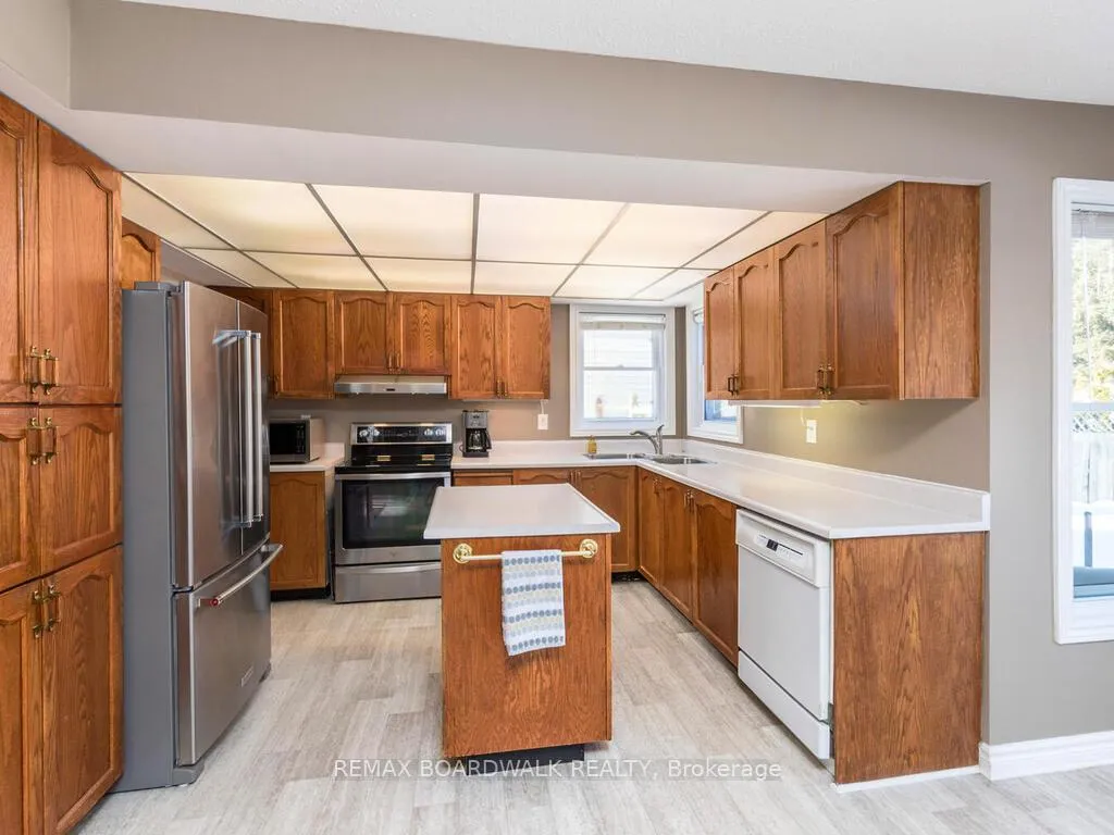 Photo 20 of 182 Palomino Drive, Ottawa, Kanata - Bridlewood — HOMEH