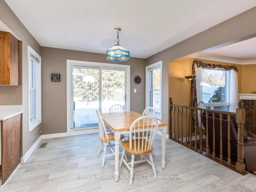 Photo 22 of 182 Palomino Drive, Ottawa, Kanata - Bridlewood — HOMEH