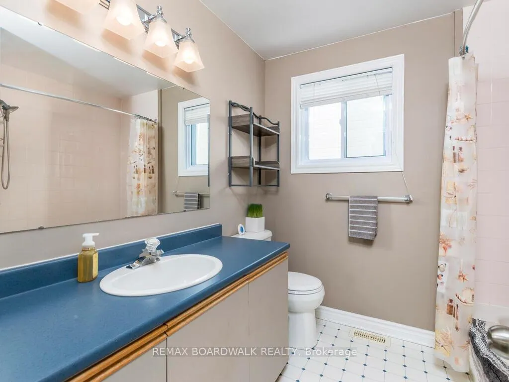 Photo 35 of 182 Palomino Drive, Ottawa, Kanata - Bridlewood — HOMEH