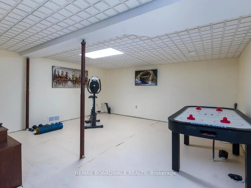 Photo 36 of 182 Palomino Drive, Ottawa, Kanata - Bridlewood — HOMEH