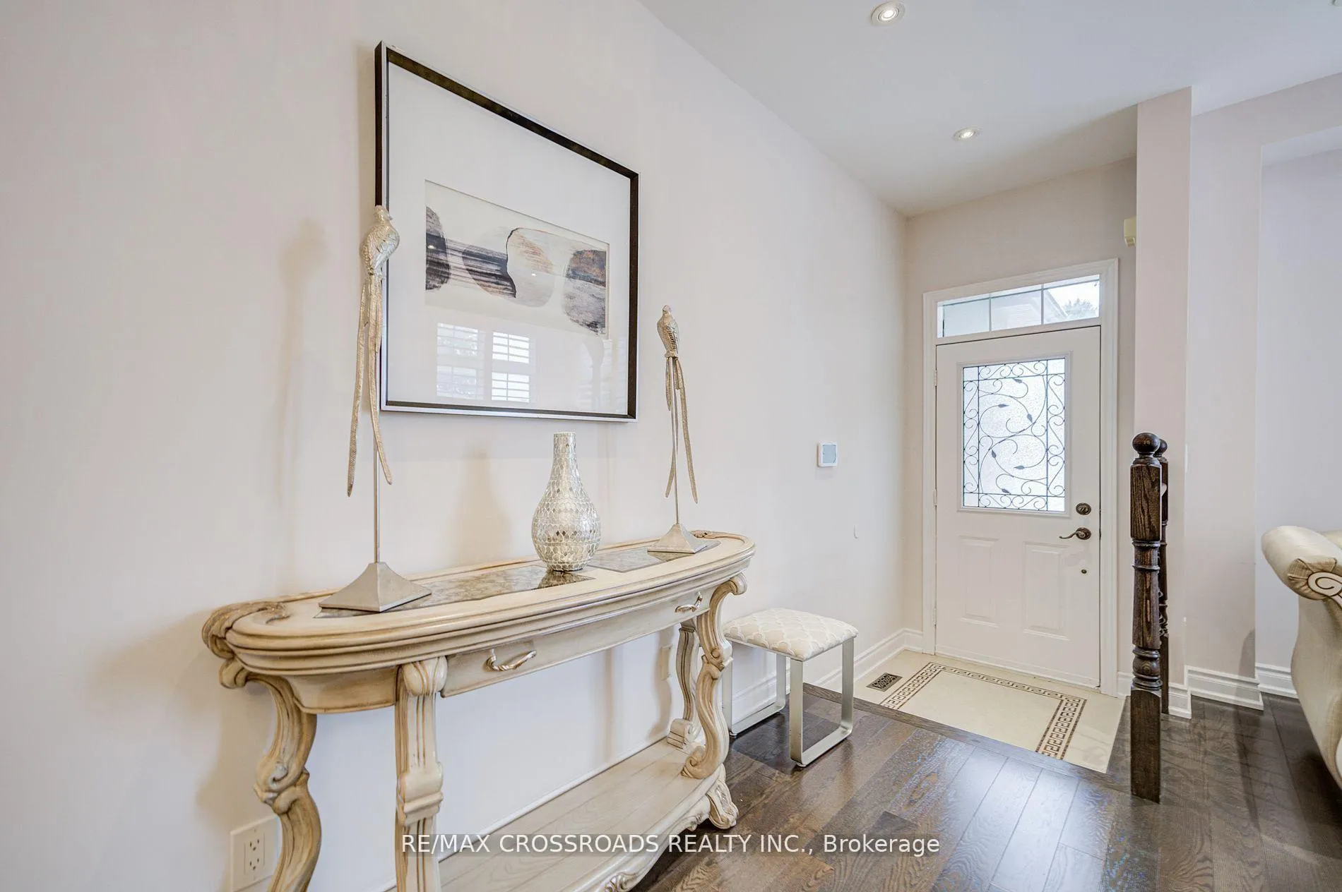 Photo 3 of 187 Summeridge Drive, Vaughan, Patterson — HOMEH