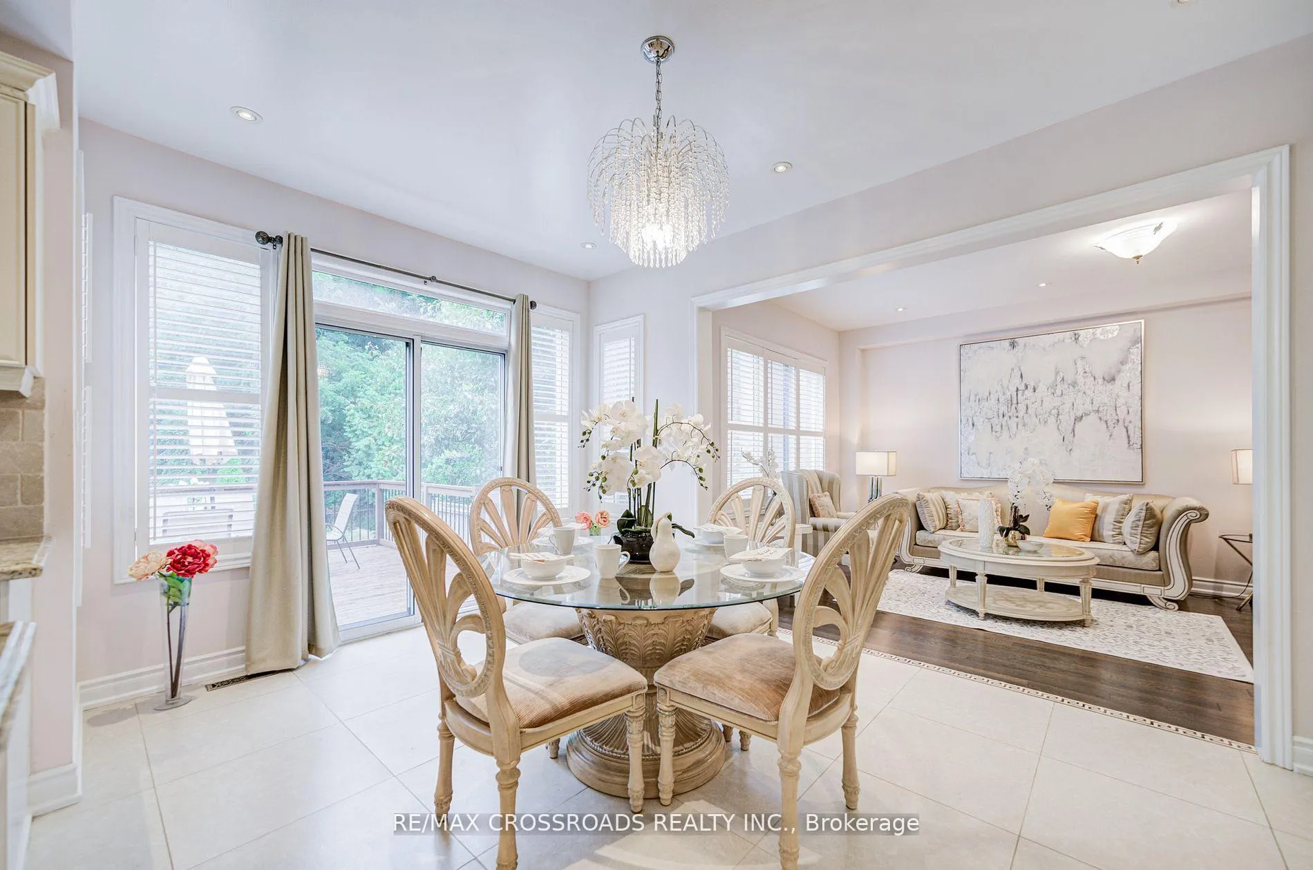 Photo 10 of 187 Summeridge Drive, Vaughan, Patterson — HOMEH