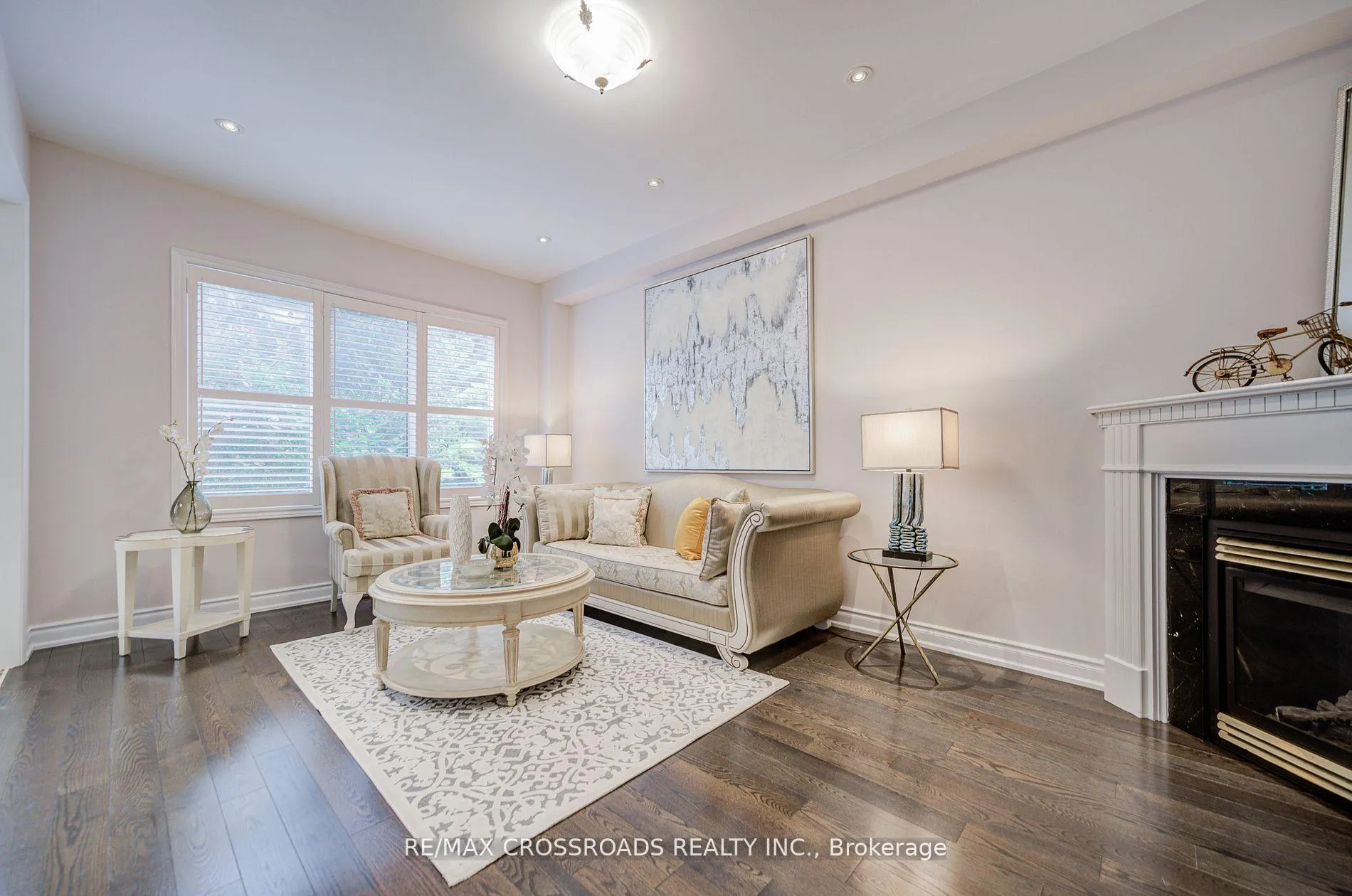 Photo 13 of 187 Summeridge Drive, Vaughan, Patterson — HOMEH