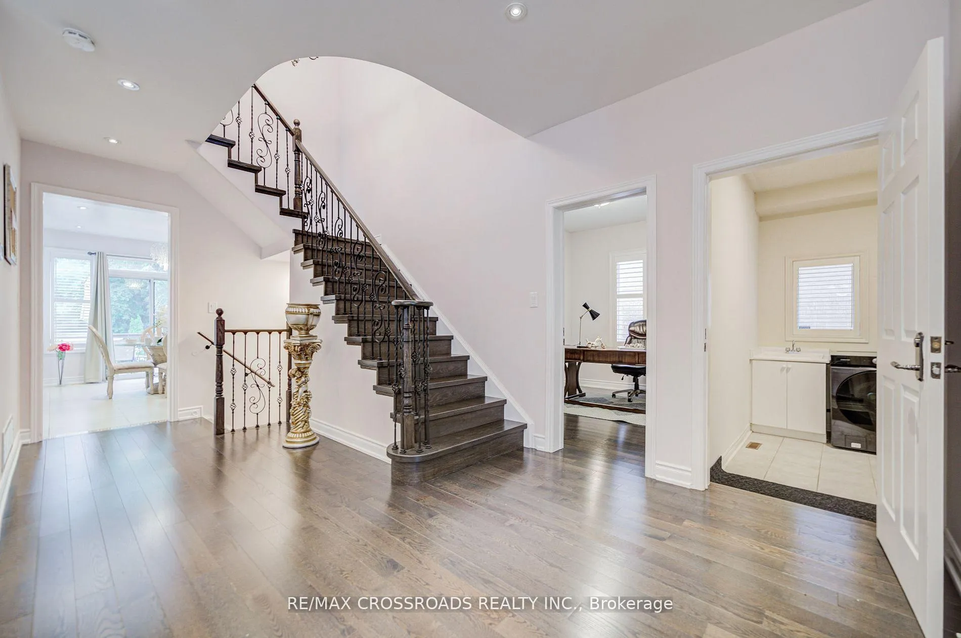 Photo 16 of 187 Summeridge Drive, Vaughan, Patterson — HOMEH