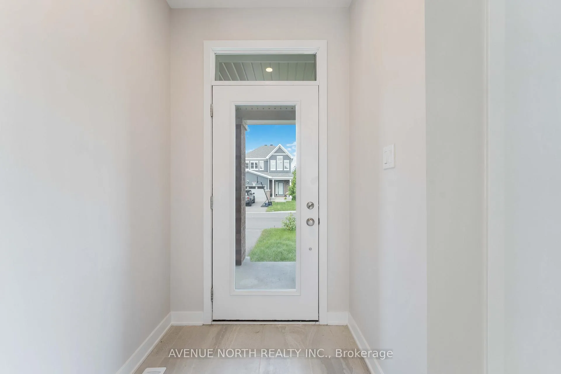 Photo 4 of 91 Mudminnow Crescent, Ottawa, Avalon West — HOMEH