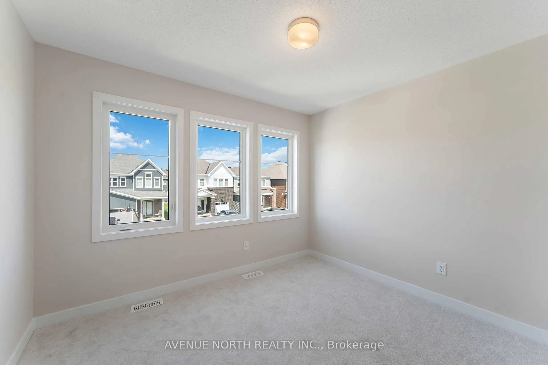 Photo 21 of 91 Mudminnow Crescent, Ottawa, Avalon West — HOMEH