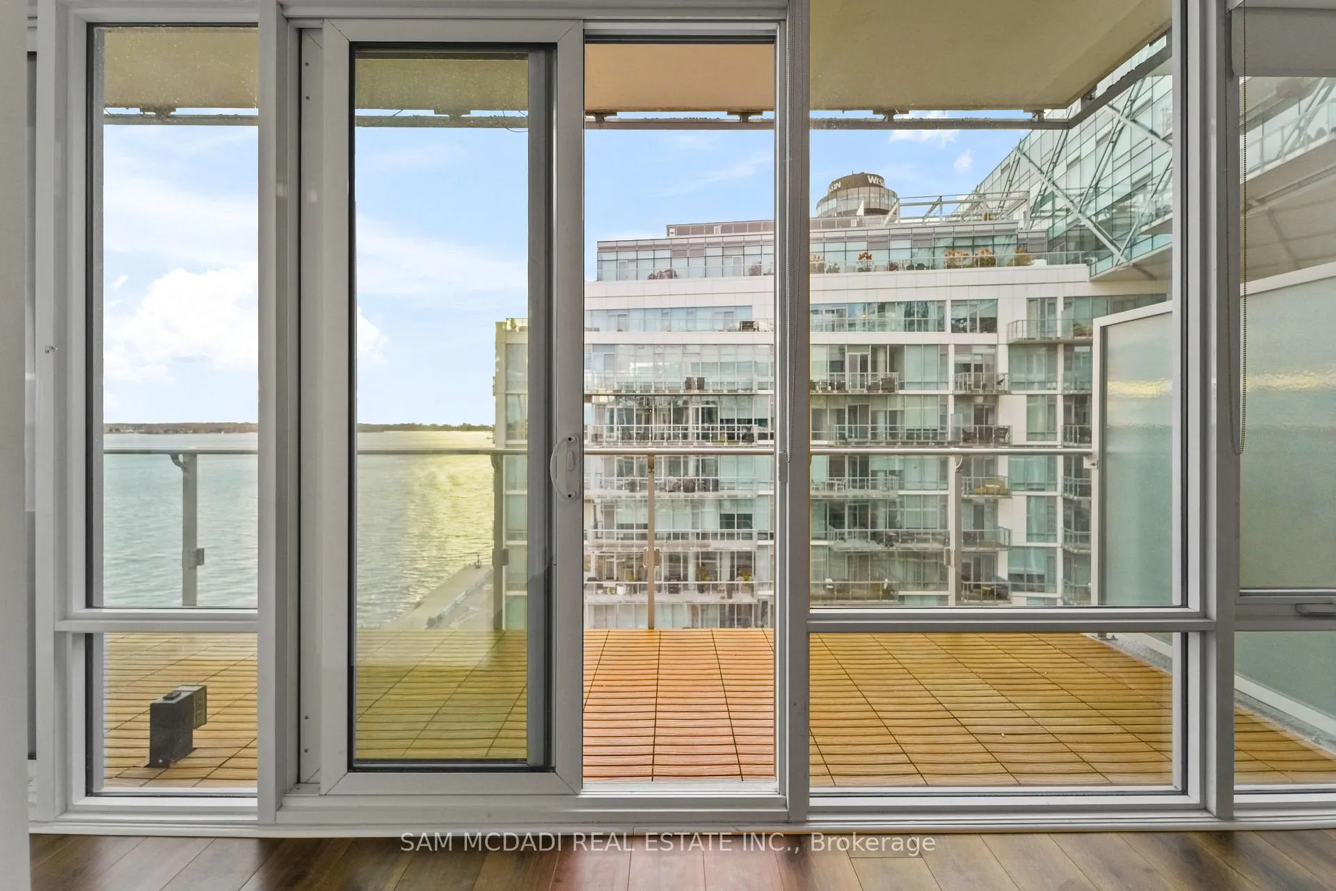 Photo 8 of Unit 914, 29 Queens Quay E, Toronto, Waterfront Communities — HOMEH