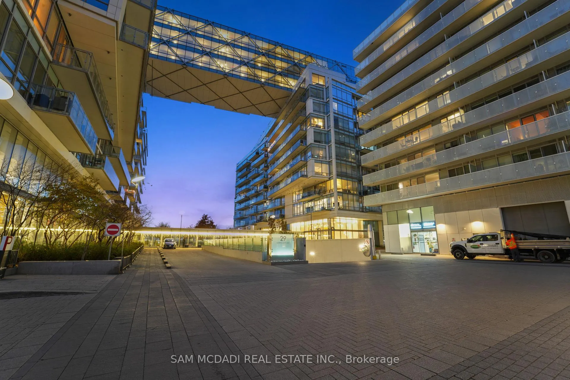 Photo 22 of Unit 914, 29 Queens Quay E, Toronto, Waterfront Communities — HOMEH