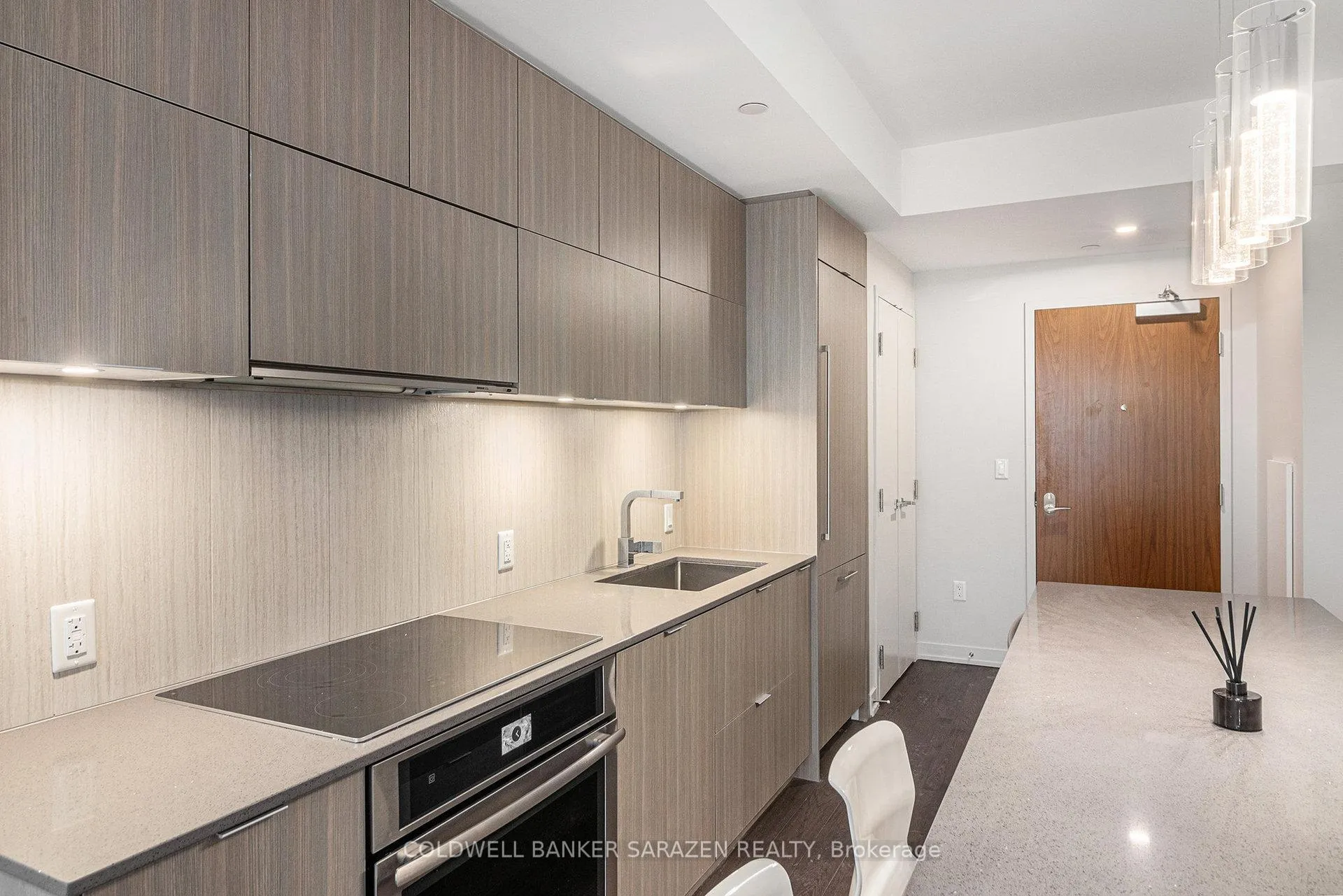 Photo 7 of Unit 808, 101 Queen Street, Ottawa, Ottawa Centre — HOMEH