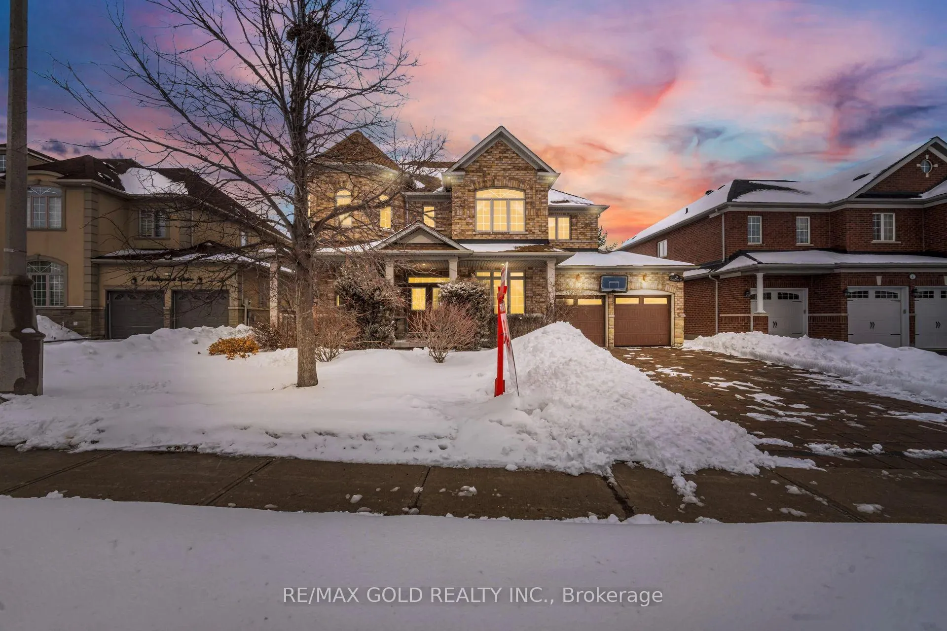 Front of 3 Valleycreek Drive