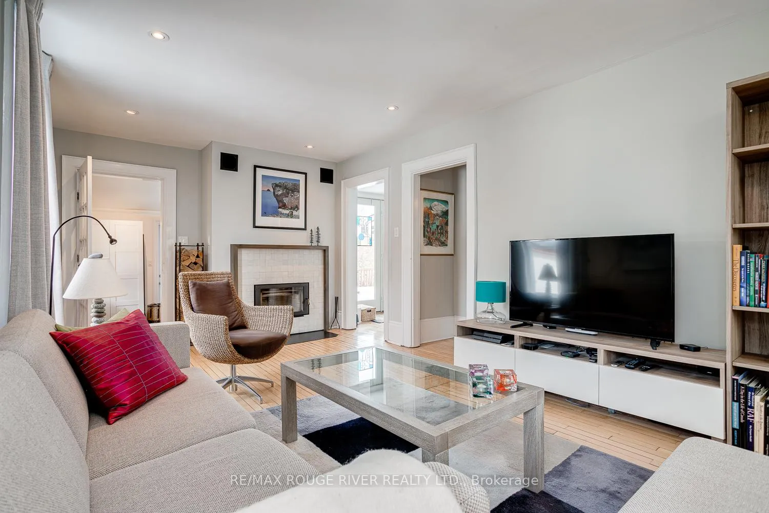 Photo 6 of 40 Buck Street, Cobourg — HOMEH