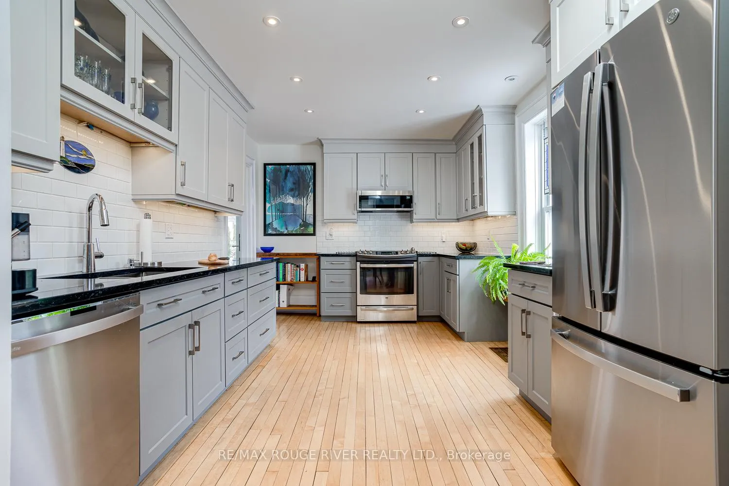 Photo 11 of 40 Buck Street, Cobourg — HOMEH