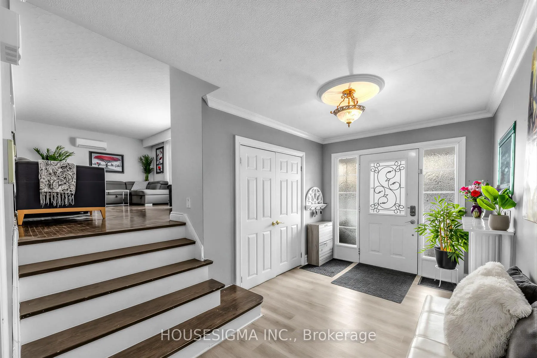Photo 5 of 691 Fernhill Boulevard, Oshawa, Northglen — HOMEH