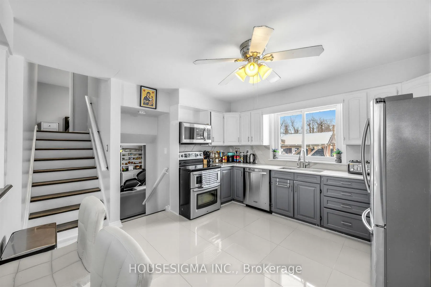 Photo 12 of 691 Fernhill Boulevard, Oshawa, Northglen — HOMEH