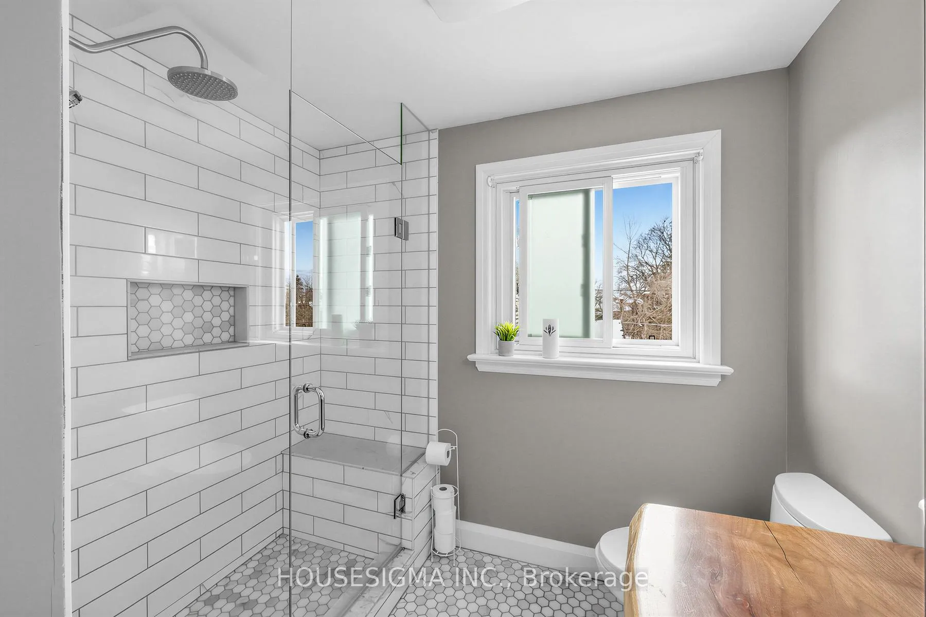 Photo 24 of 691 Fernhill Boulevard, Oshawa, Northglen — HOMEH