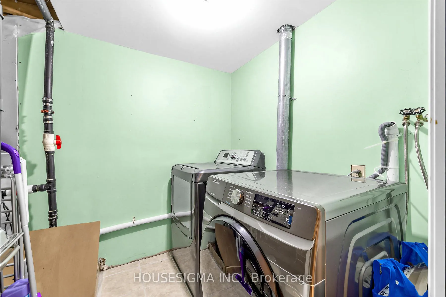 Photo 35 of 691 Fernhill Boulevard, Oshawa, Northglen — HOMEH