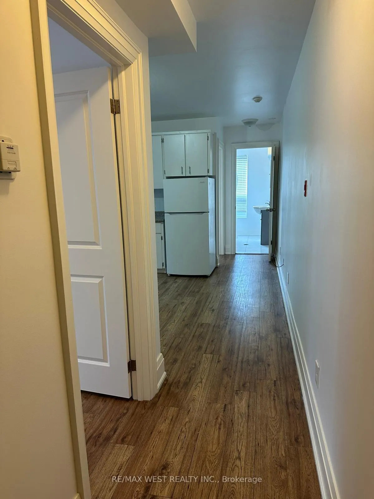 Photo 4 of Unit 4, 398 College Street, Toronto, University — HOMEH