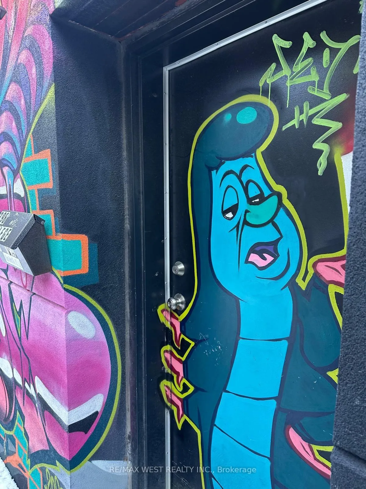 Photo 17 of Unit 4, 398 College Street, Toronto, University — HOMEH