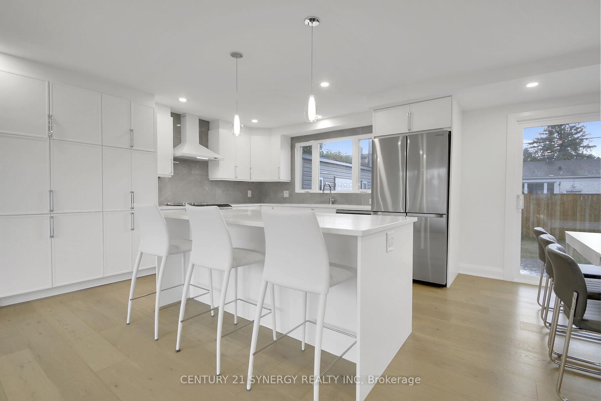 Photo 7 of 16 Glenridge Road, Ottawa, Meadowlands/Crestview — HOMEH