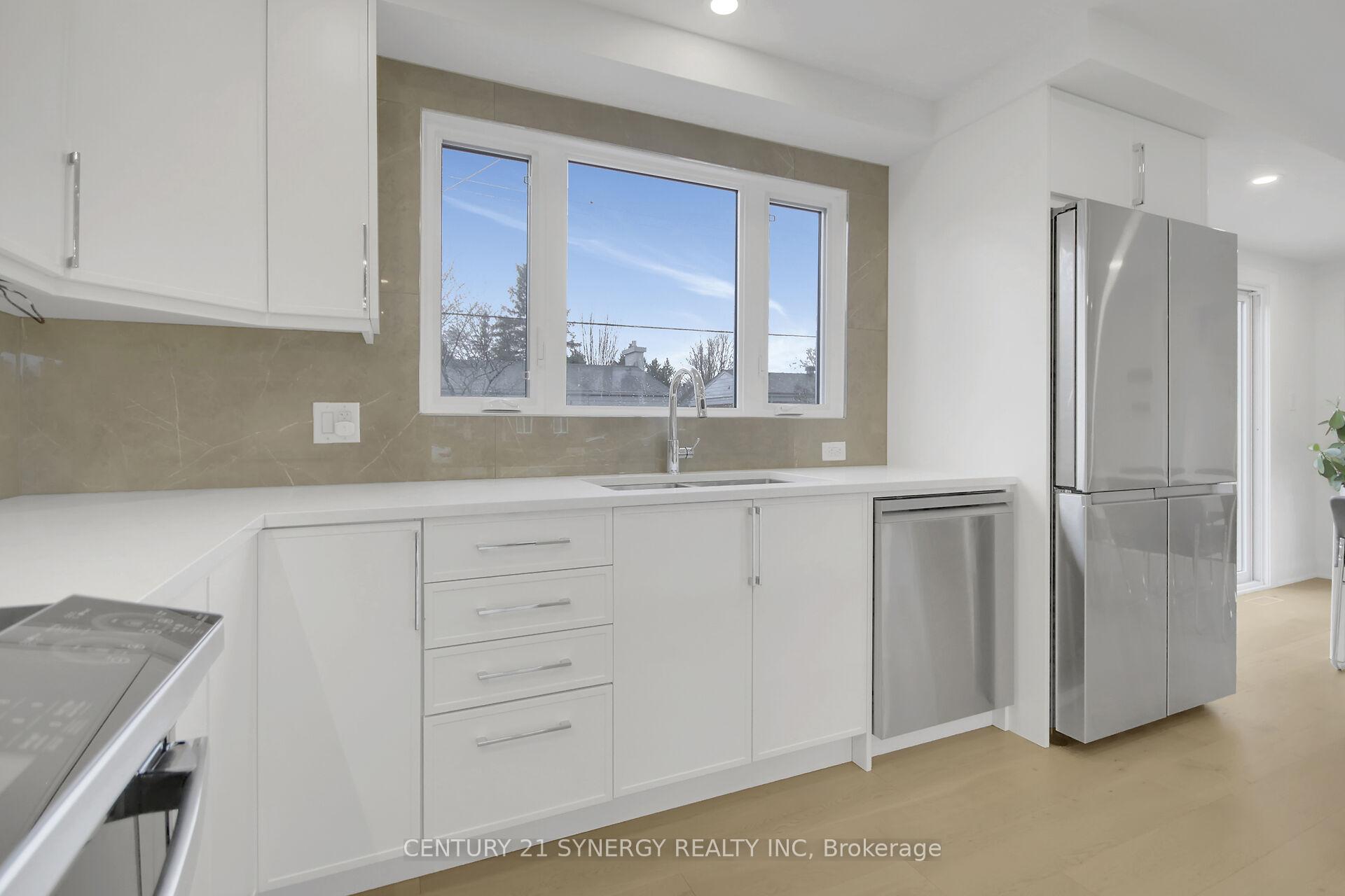 Photo 9 of 16 Glenridge Road, Ottawa, Meadowlands/Crestview — HOMEH